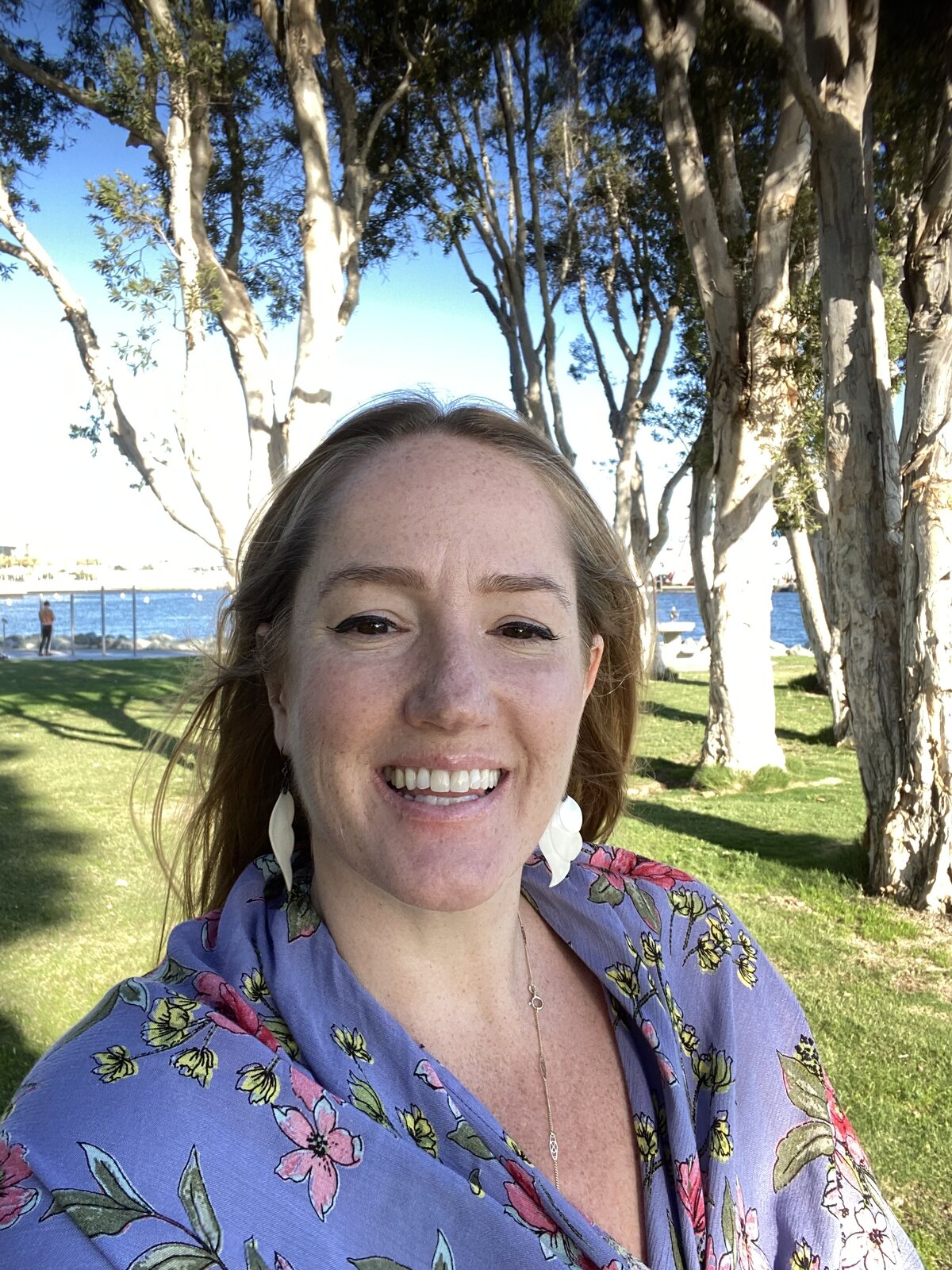 Monica Petre, introspective hypnosis and somatic breathwork practitioner